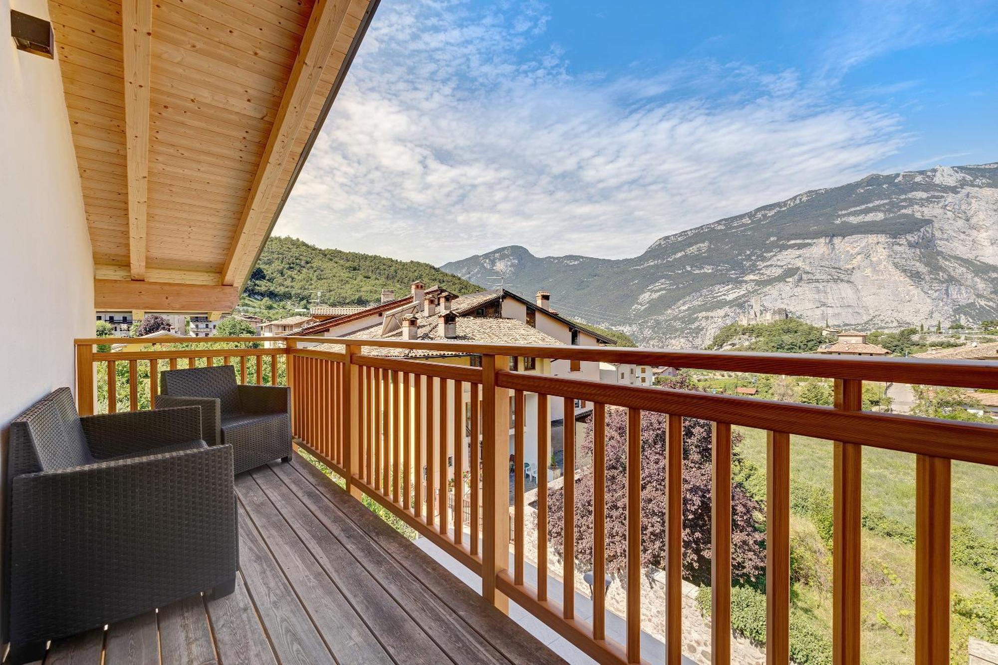 Castle View Appartement Drena Buitenkant foto